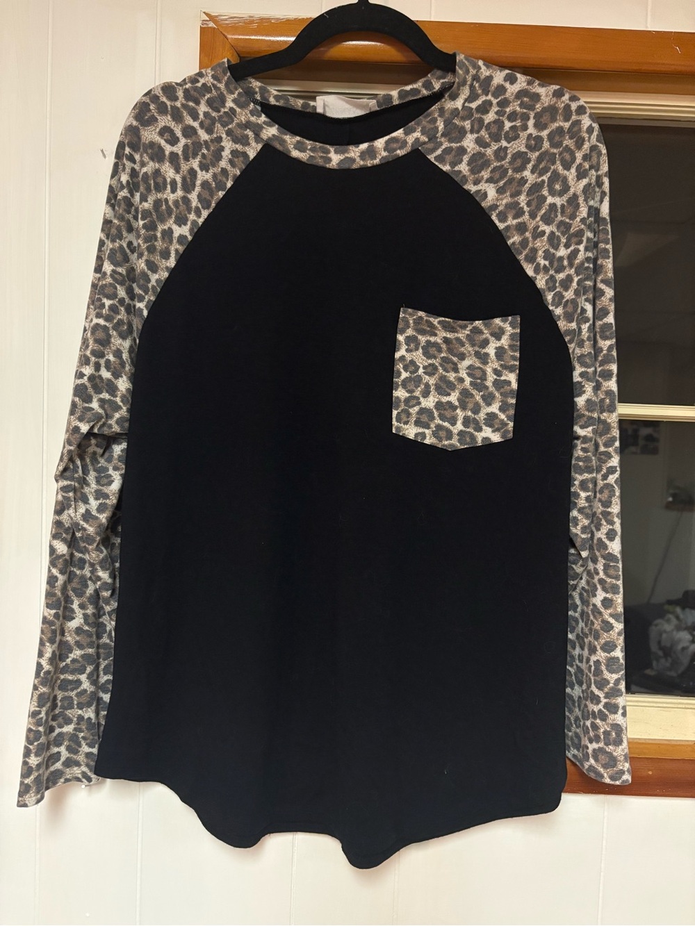 Zenana Outfitters Black Raglan Top with Leopard Print Sleeves